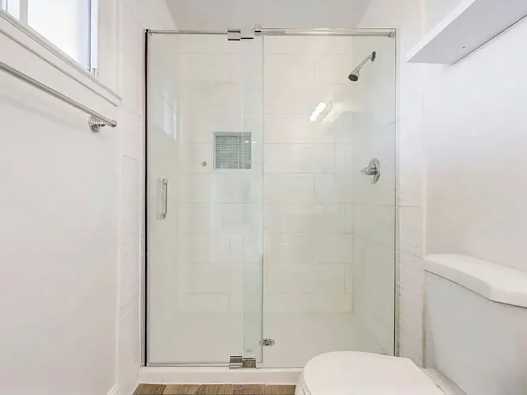 1516 Oscar St — Photo 13