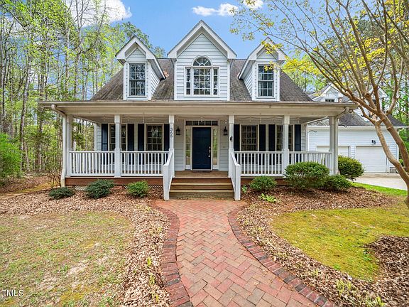 2nd image of 365 Fleming Rd