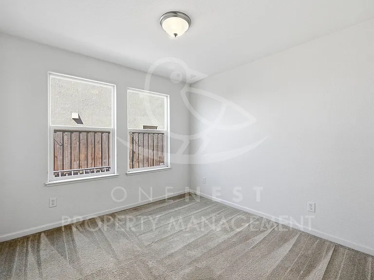 2708 Woodfield Way — Photo 18