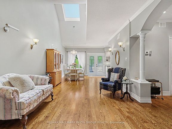 5th image of 60 Callaway Ct