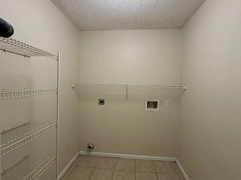 23 Talbot Ct — Photo 11