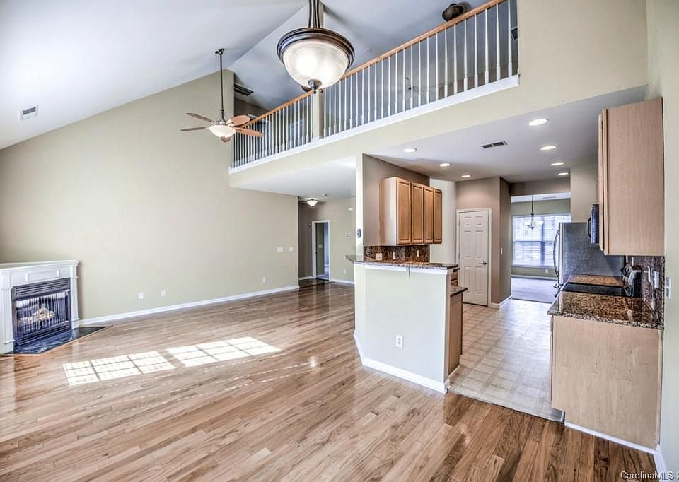 1st image of 10309 Columbia Crest Ct #5102