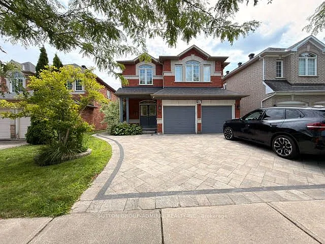 37 Royal Gala Cres #MAIN FLOOR — Photo 1