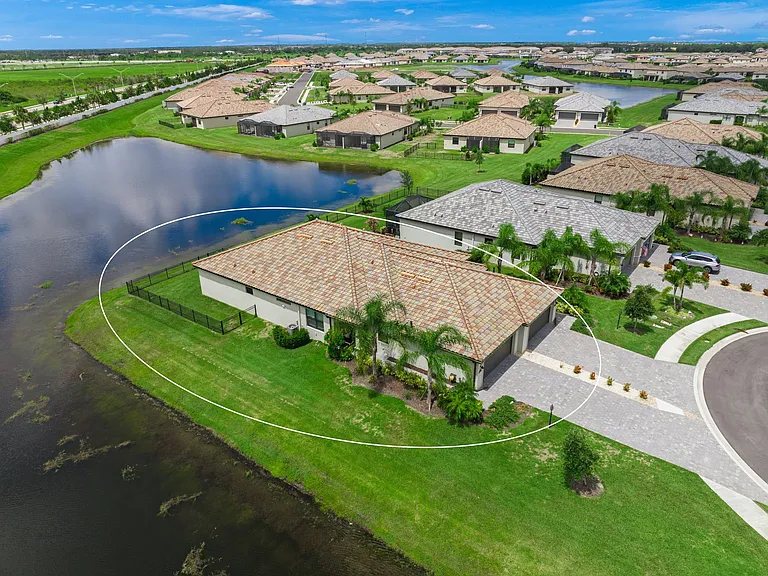 15982 Clear Skies Pl — Photo 3