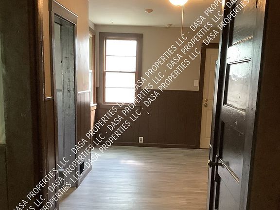 2nd image of 481 24th St