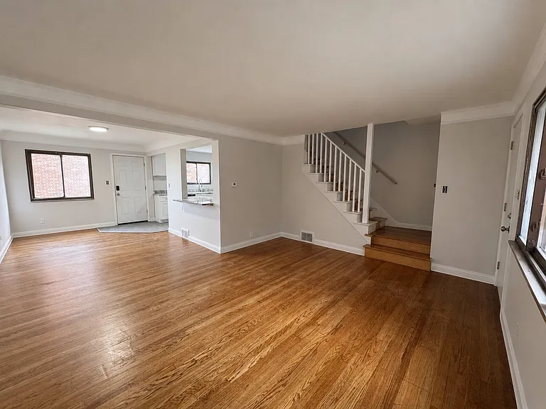 15425 Miller St #7 — Photo 3