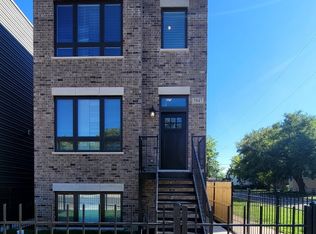 5847 W Corcoran Pl #1, Chicago, IL 60644