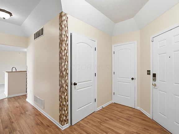 5th image of 675 Hidden Springs Dr