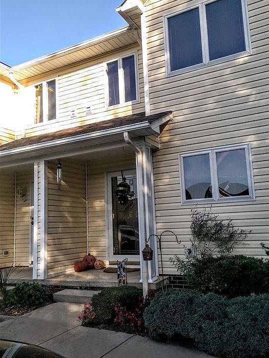 1st image of 3283 White Oak Ct