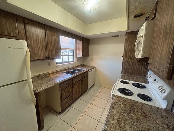 4th image of 500 Newell Hill Rd Unit 101A