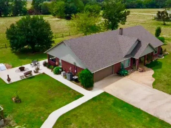 868 N Living Land Rd, Idabel, OK 74745