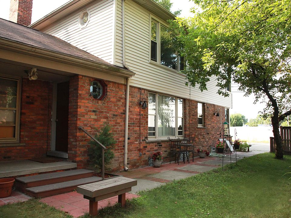 1st image of 1419 W Farnum Ave