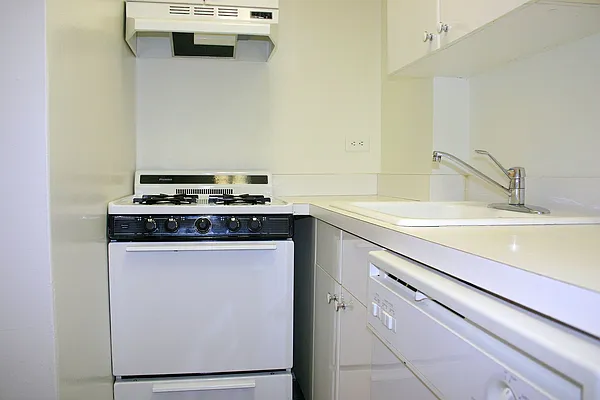 Rented by Carlyle Property Management | media 14
