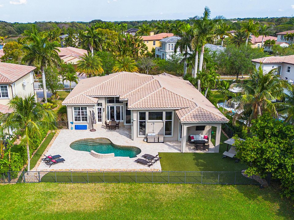 1st image of 7137 NW 122nd Avenue