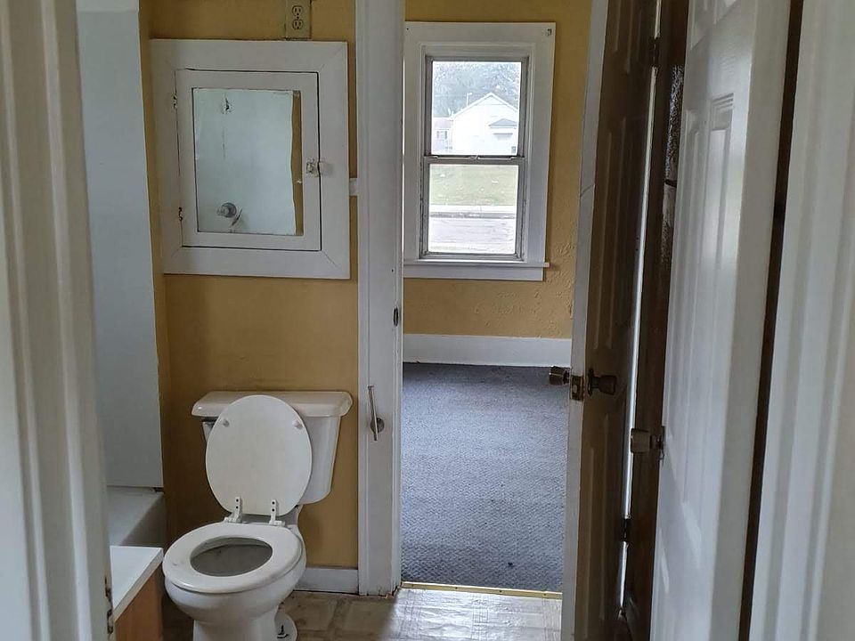 1st image of 1141 N Olive St
