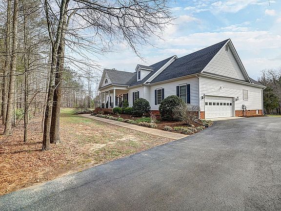 4th image of 1709 Macon Orchard Dr