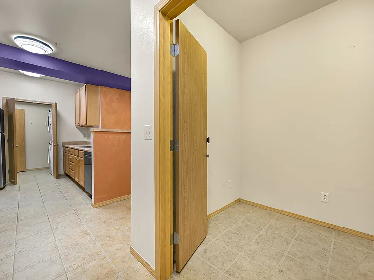 512 Darby Dr #104 — Photo 17