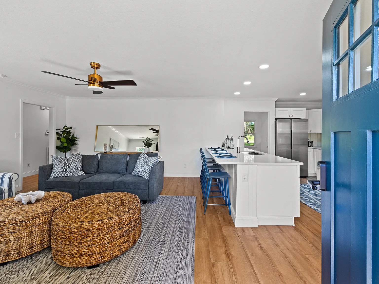 4 bed, 1740 sqft, $2,800 — Photo 2
