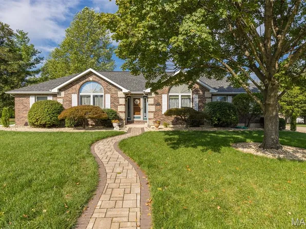 829 Cimarron Cir, Farmington, MO 63640