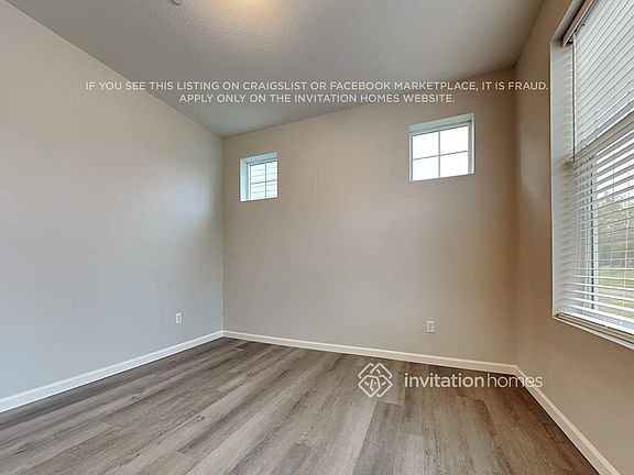 4th image of 3520 Cuddy Ln NE