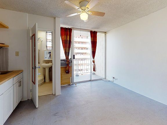 3rd image of 2509 Ala Wai Blvd APT 702