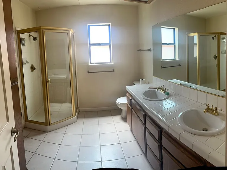 22701 Cascade Dr — Photo 13