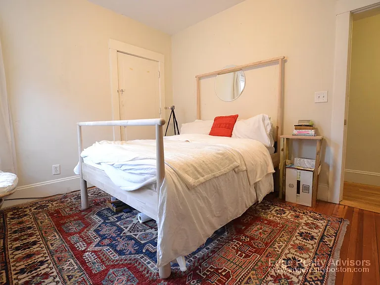 209 Chestnut Hill Ave #3 — Photo 8