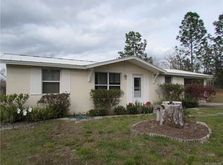 2911 W Buccaneer Ln, Citrus Springs, FL 34433