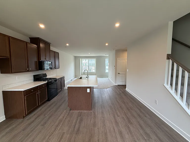 11 Foxwood Dr — Photo 16
