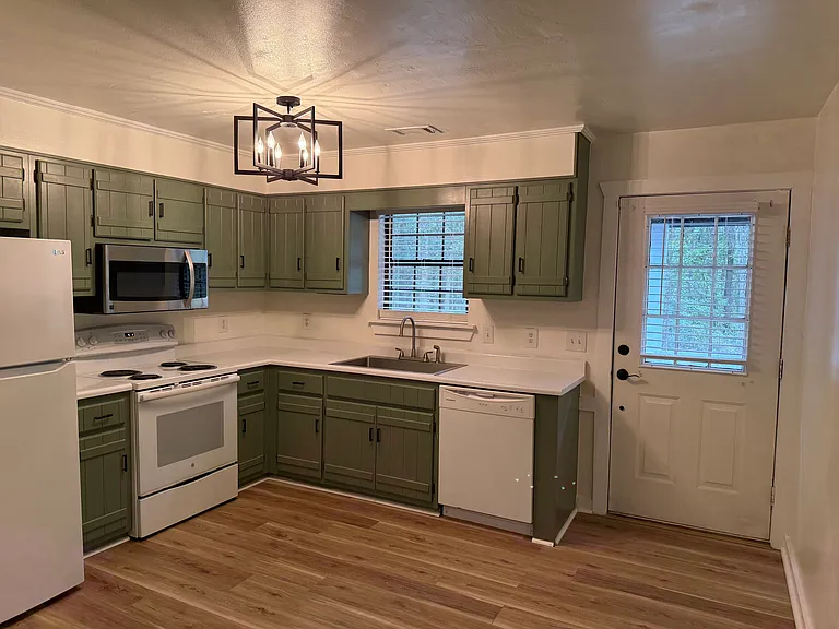 144 Winding Way — Photo 8