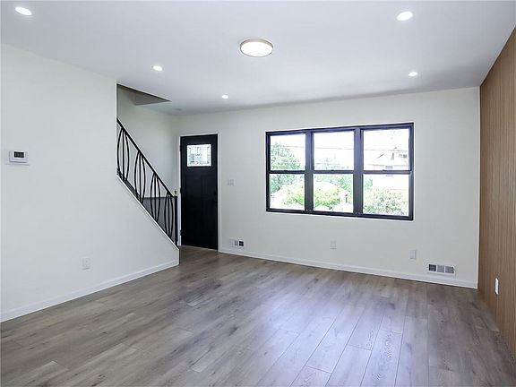 3rd image of 78 Sparkill Ave