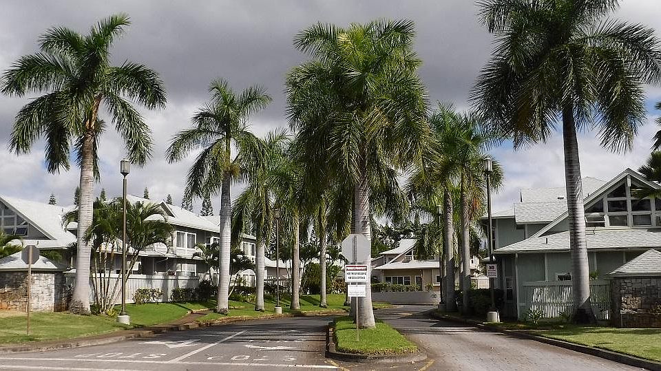 Beautifully landscaped entrance.
