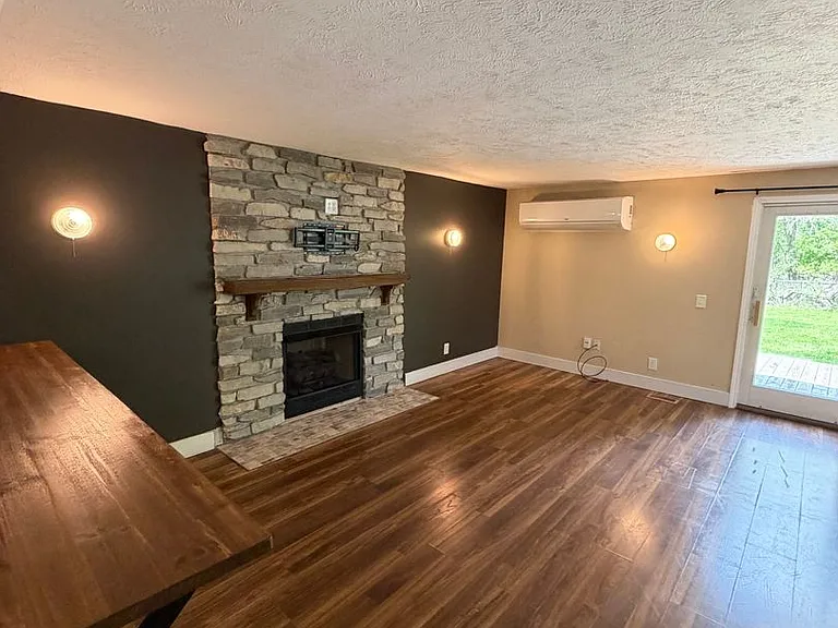600 Dadson Dr — Photo 11