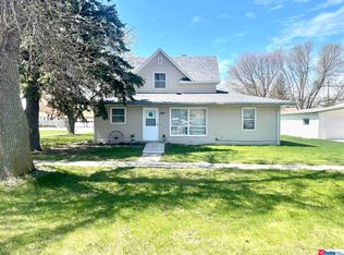 305 Pine St, Snyder, NE 68664
