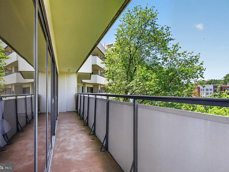 5300 Columbia Pike #701 — Photo 45