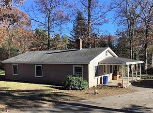 17 Pearl St, Lunenburg, MA 01462