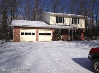 36 Holly Forest Rd, Mount Pocono, PA 18344