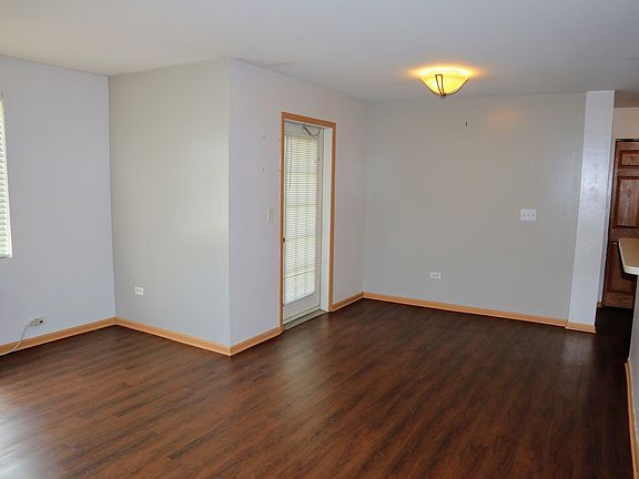 2nd image of 107 Silverstone Dr #107
