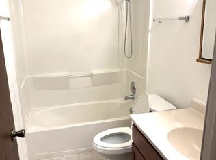 2272 Nichols Rd, Arlington Heights, IL 60004