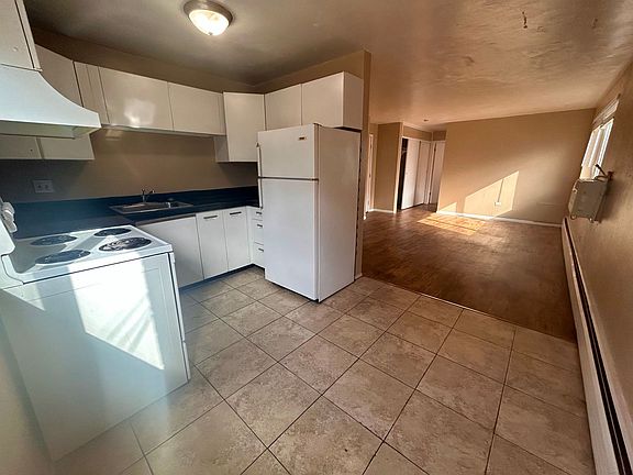 2nd image of 1355 N Ogden St #7