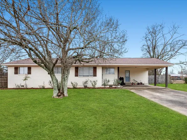 305 Margaret Ave, Petal, MS 39465