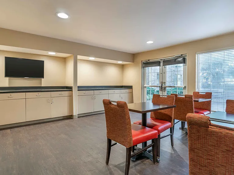Breakfast Room