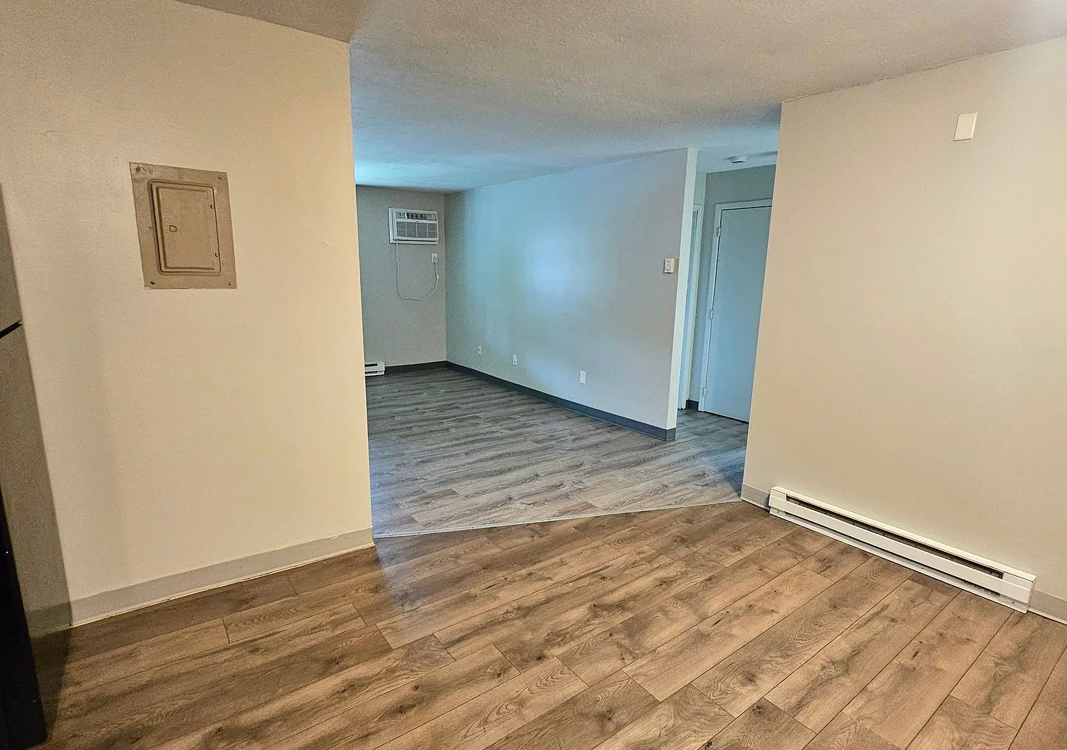 Sunnyslope Apartments — Photo 4