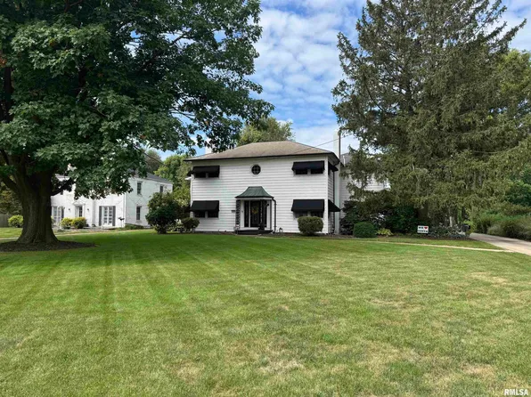 1796 N Broad St, Galesburg, IL 61401