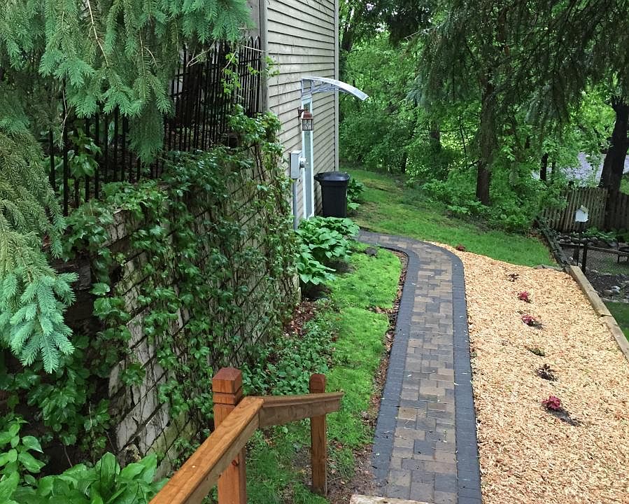 Pathway to private entrance