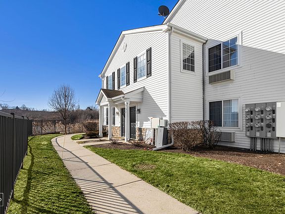 2nd image of 931 Silverstone Dr