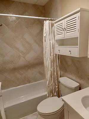 Rented by Albert Attias, LREB | media 18