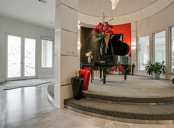 4th image of 1813 Windmill Hill Ln