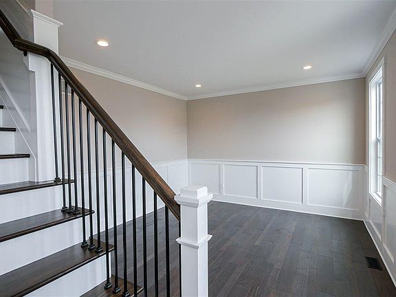 3rd image of 1802 Whispering Woods Way