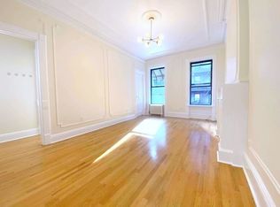 136 W 72nd St APT 3R, New York, NY 10023